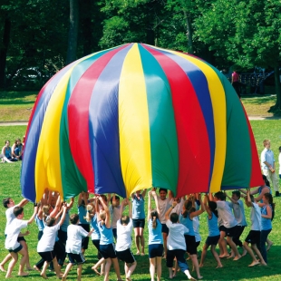 Padalo za igro velikosti 7m